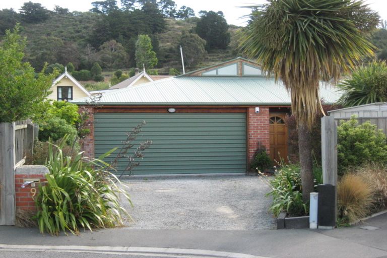Photo of property in 9 Stedley Place, Heathcote Valley, Christchurch, 8022