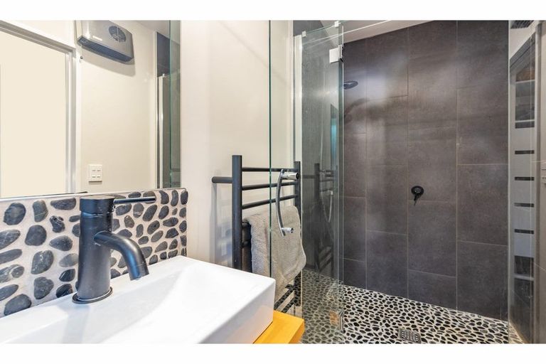 Photo of property in 8 Polish Settlers Place, Marshland, Christchurch, 8083