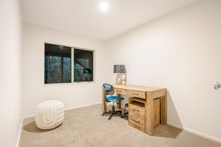 Photo of property in 153d Colwill Road, Massey, Auckland, 0614