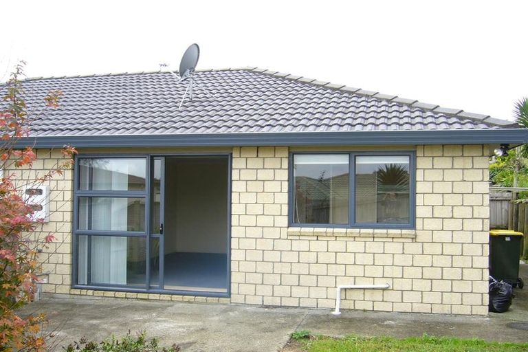 Photo of property in 31 Mt Lebanon Crescent, The Gardens, Auckland, 2105