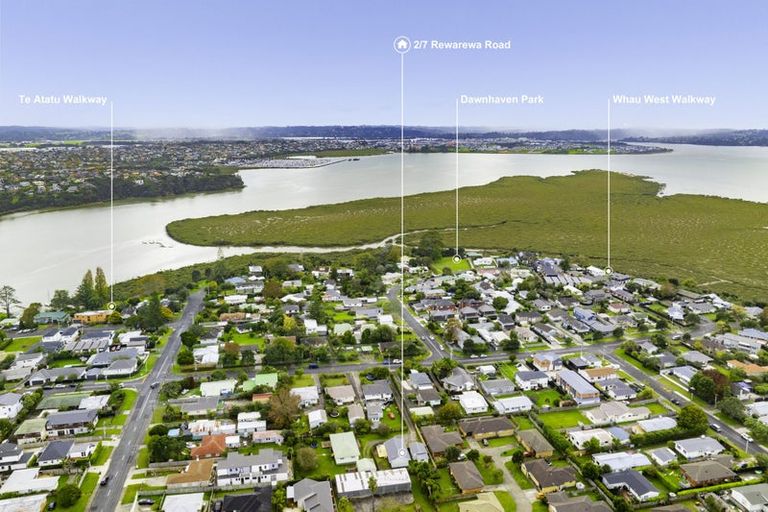 Photo of property in 2/7 Rewarewa Road, Te Atatu Peninsula, Auckland, 0610