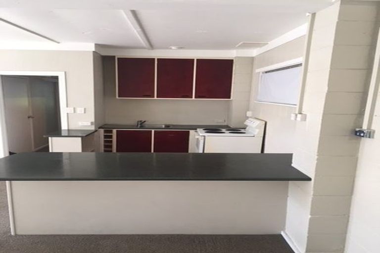 Photo of property in 15 Glencourt Place, Glenfield, Auckland, 0629