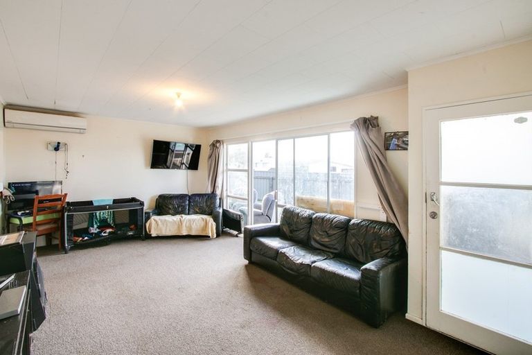 Photo of property in 1 Ripon Place, Tamatea, Napier, 4112