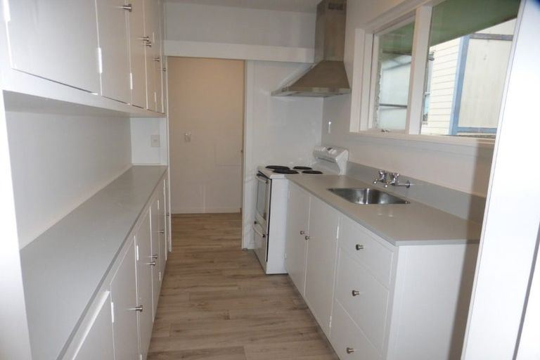 Photo of property in 2/245 Marine Parade, New Brighton, Christchurch, 8061