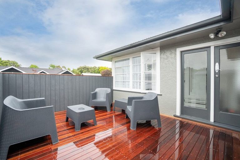 Photo of property in 2 Chester Crescent, West End, Palmerston North, 4410