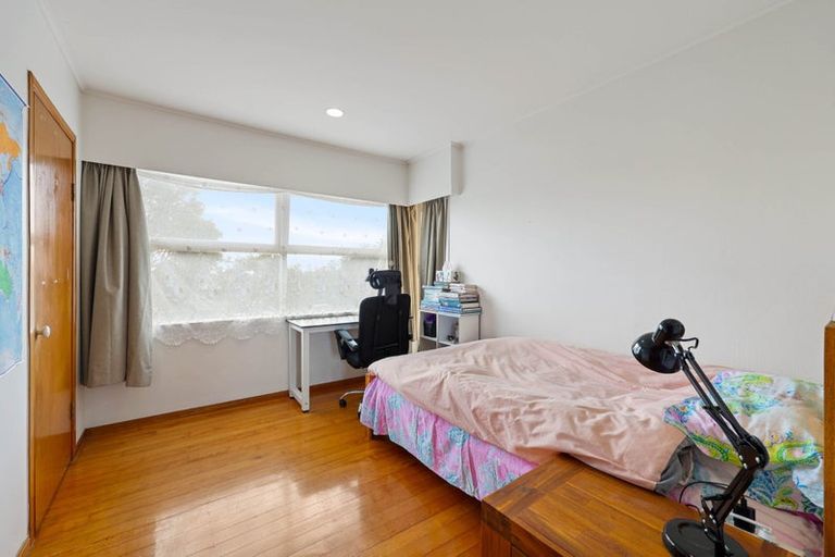 Photo of property in 77 Macleans Road, Bucklands Beach, Auckland, 2014