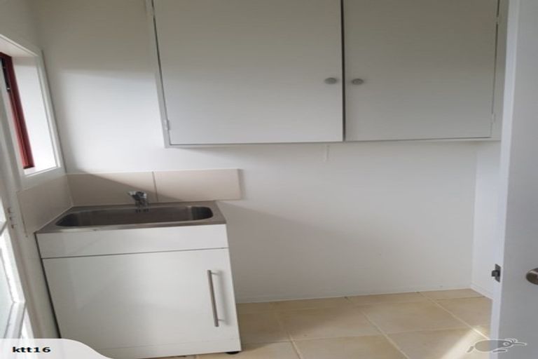 Photo of property in 39 James Street, Mangere East, Auckland, 2024