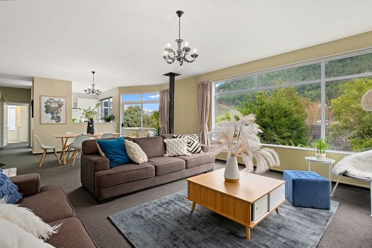 Photo of property in 10a Mackinnon Terrace, Sunshine Bay, Queenstown, 9300