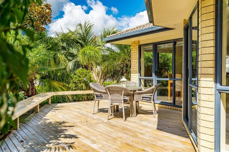 Photo of property in 11 Daviot Place, Te Kamo, Whangarei, 0112