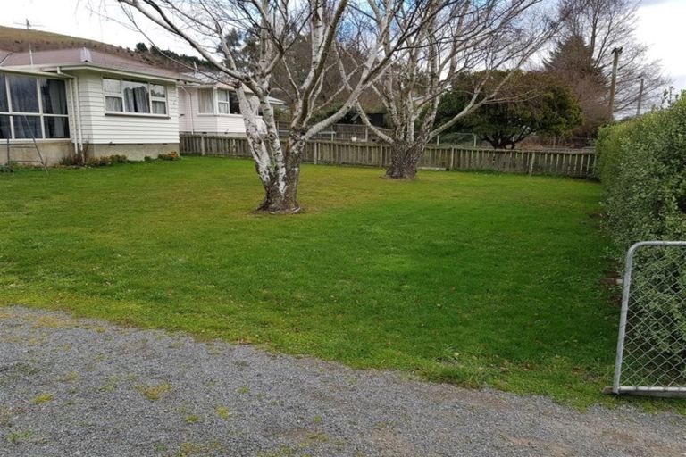 Photo of property in 61 Princes Street, Waikari, 7420