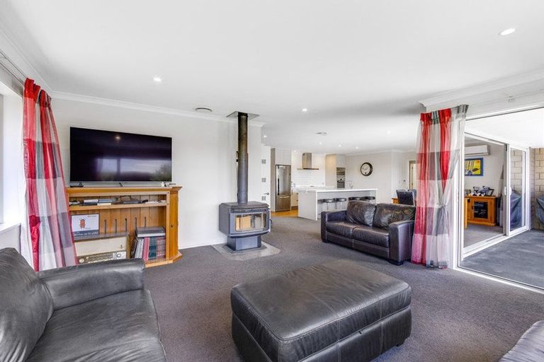 Photo of property in 11 Simms Lane, West Melton, 7618