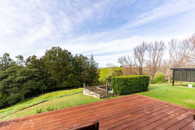 Photo of property in 16 Nikau Lane, Maungaturoto, 0520