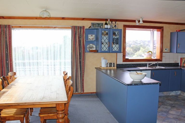 Photo of property in 21 Mersey Street, South Hill, Oamaru, 9400