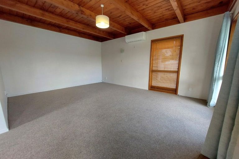 Photo of property in 1/46 Halberg Street, Glenfield, Auckland, 0629