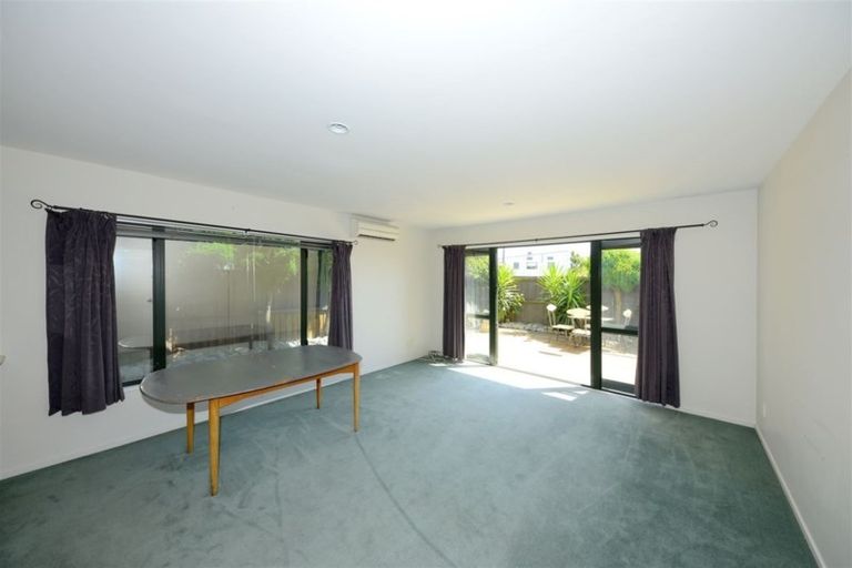 Photo of property in 1/2 Leamington Street, Addington, Christchurch, 8024