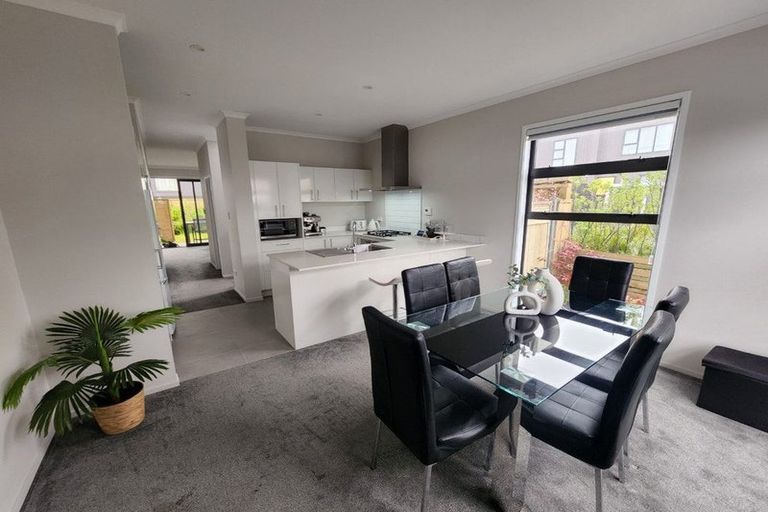 Photo of property in 20 Wai Place, Westgate, Auckland, 0614