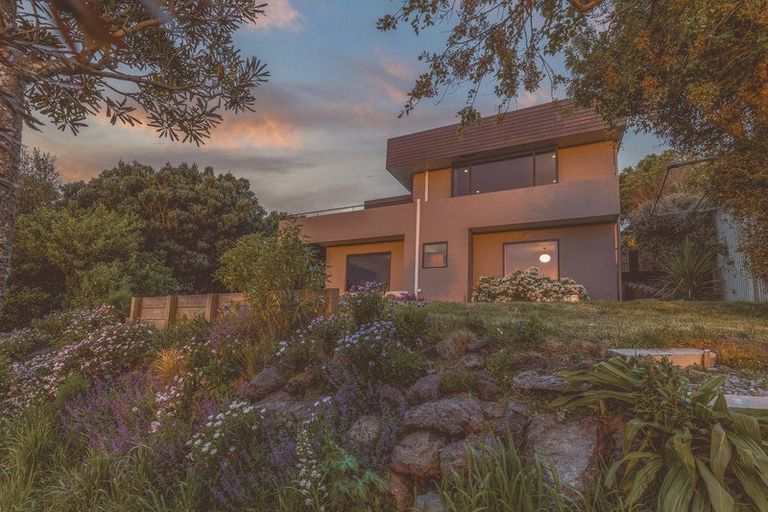 Photo of property in 3 Plains View, Mount Pleasant, Christchurch, 8081