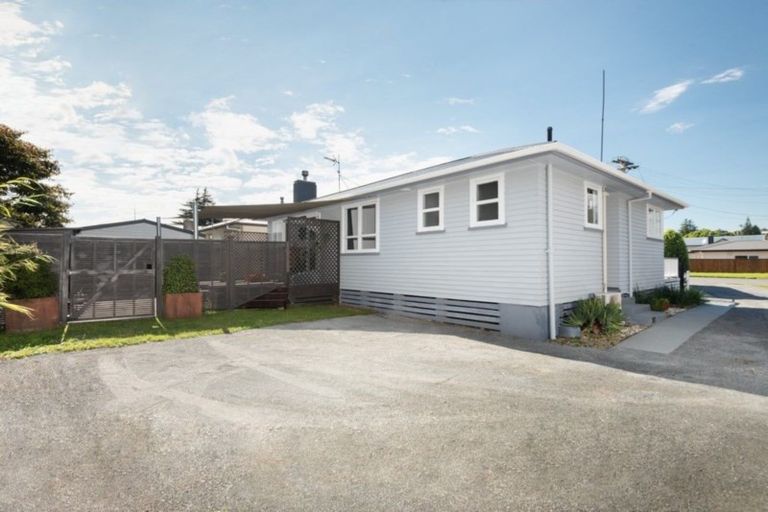 Photo of property in 53 Hall Road, Matua, Tauranga, 3110