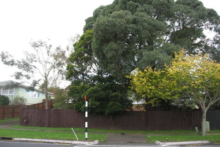 Photo of property in 132 Gossamer Drive, Pakuranga Heights, Auckland, 2010
