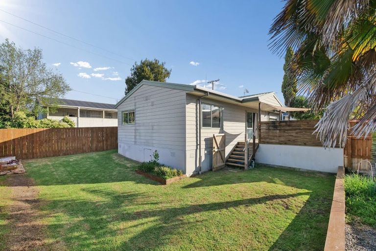 Photo of property in 65 Coopers Road, Dallington, Christchurch, 8061