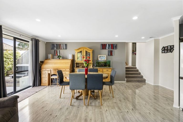 Photo of property in 19 William Gamble Drive, Greenhithe, Auckland, 0632