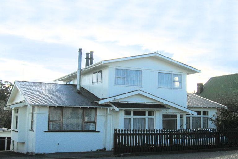 Photo of property in 55 Napier Terrace, Hospital Hill, Napier, 4110