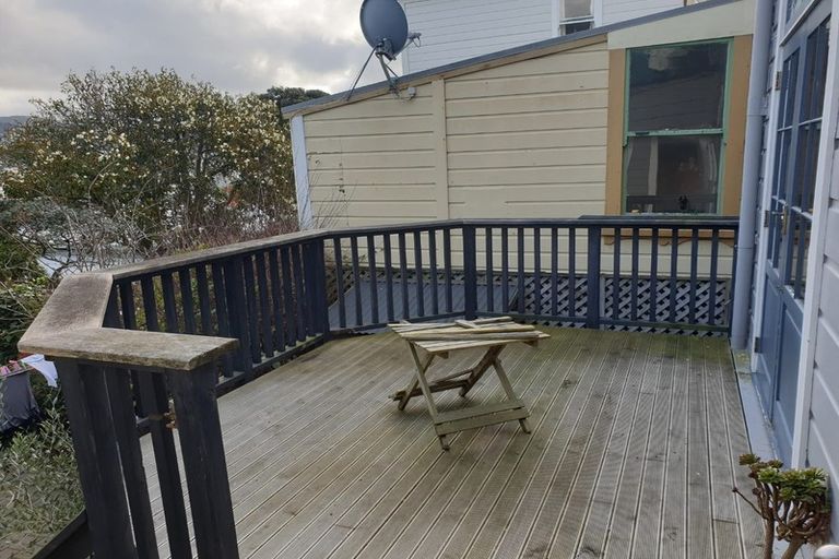 Photo of property in 90 Roxburgh Street, Mount Victoria, Wellington, 6011