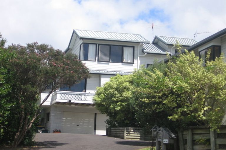 Photo of property in 2/48 Corunna Road, Milford, Auckland, 0620