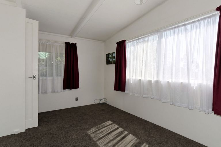 Photo of property in 170a Hepburn Road, Glendene, Auckland, 0602
