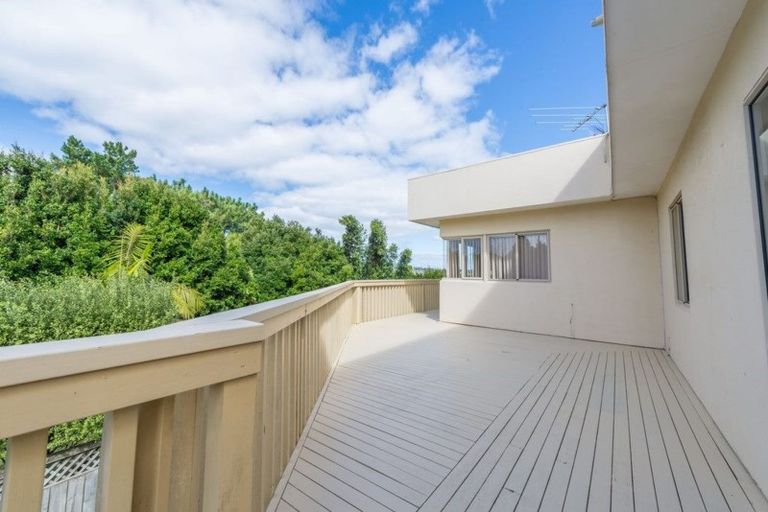 Photo of property in 2/78 Carlisle Road, Browns Bay, Auckland, 0632