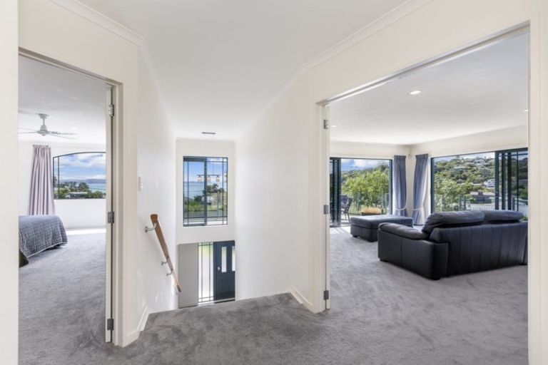 Photo of property in 55 Tindalls Bay Road, Tindalls Beach, Whangaparaoa, 0930