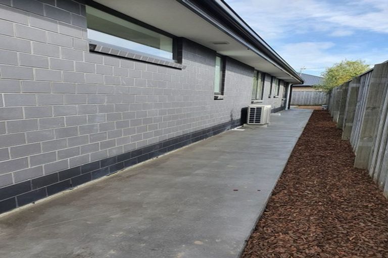 Photo of property in 2 Horomaka Street, Pegasus, 7612