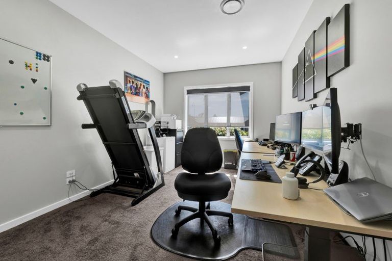 Photo of property in 17 Honeyfield Drive, Whalers Gate, New Plymouth, 4310