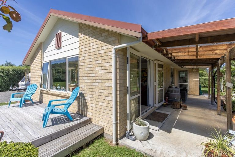 Photo of property in 5 Buckland Street, Tikokino, Waipawa, 4273