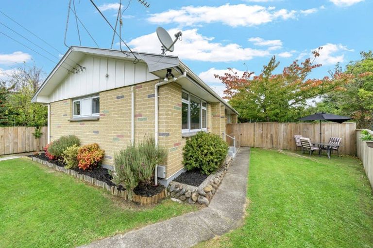 Photo of property in 5a Coates Grove, Silverstream, Upper Hutt, 5019
