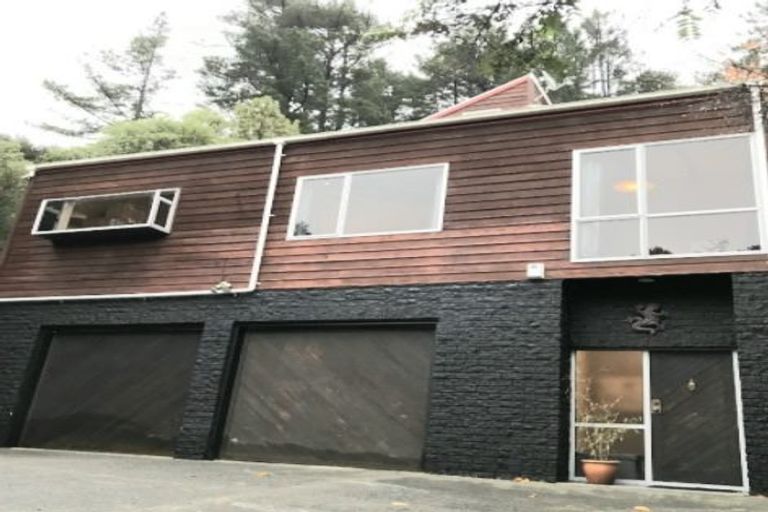 Photo of property in 498 Stokes Valley Road, Stokes Valley, Lower Hutt, 5019