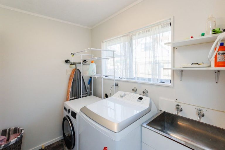 Photo of property in 66 Pencarrow Street, Highbury, Palmerston North, 4412