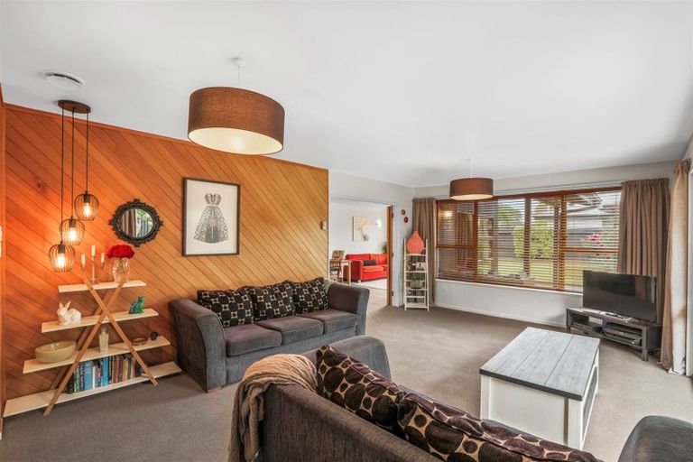 Photo of property in 236 Keyes Road, New Brighton, Christchurch, 8083