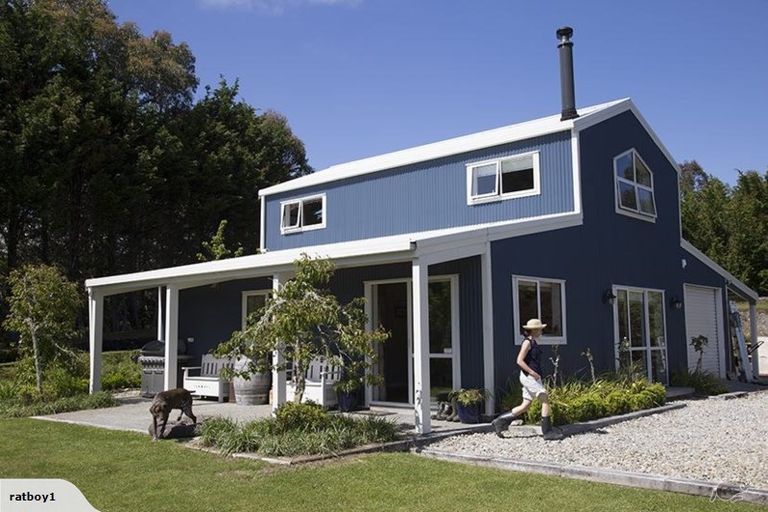 Photo of property in 240 Alma Road, Westport, 7892