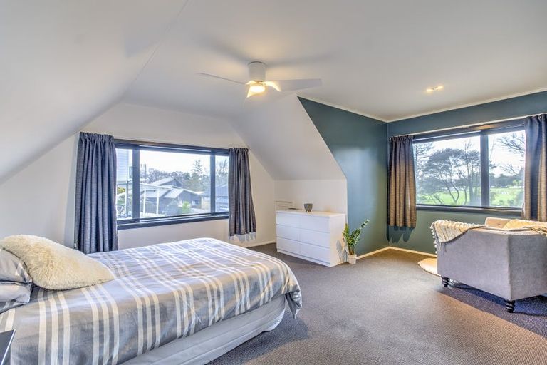 Photo of property in 77 Gilbass Avenue, Hamilton Lake, Hamilton, 3204