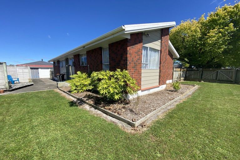 Photo of property in 11 Otaki Place, Westbrook, Palmerston North, 4412