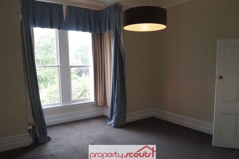 Photo of property in 58 Manor Place, Dunedin Central, Dunedin, 9016