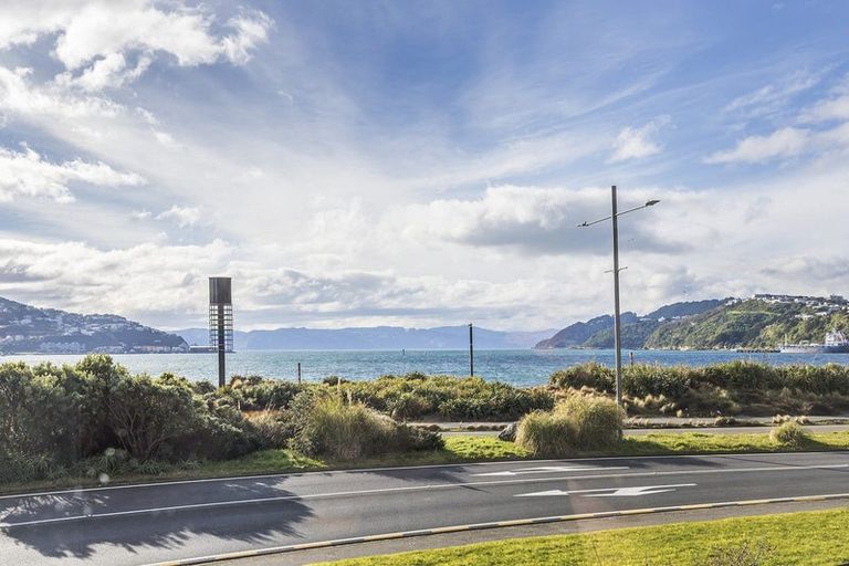 Photo of property in 2/163 Rongotai Road, Rongotai, Wellington, 6022