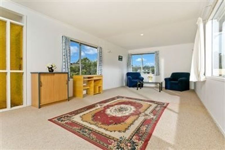 Photo of property in 4 Redwing Street, Browns Bay, Auckland, 0630