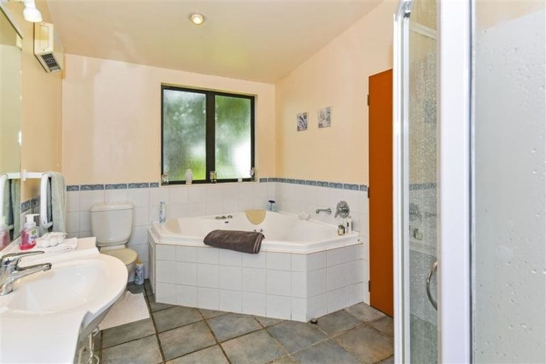 Photo of property in 40 Top Road, Dairy Flat, Albany, 0792