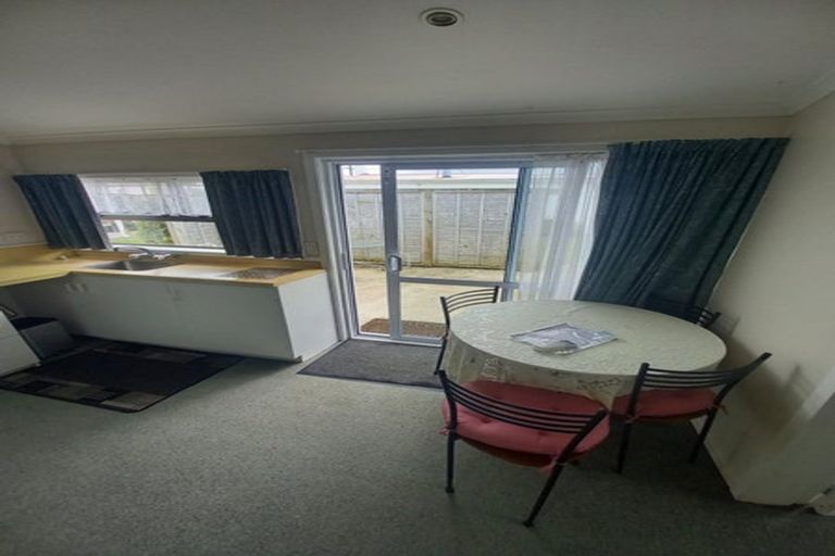 Photo of property in 14 Humphries Street, Greytown, 5712