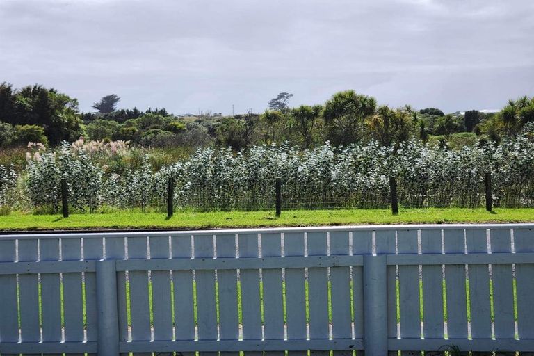 Photo of property in 40 Titoki Street, Castlecliff, Whanganui, 4501