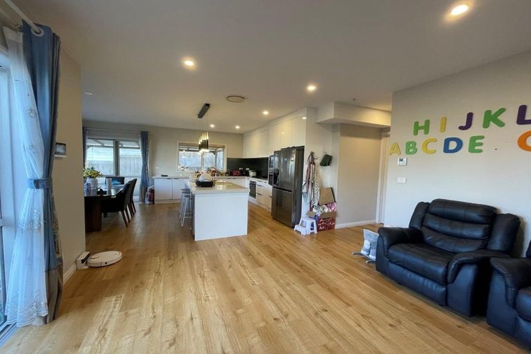 Photo of property in 5 Moko Lane, Greenhithe, Auckland, 0632