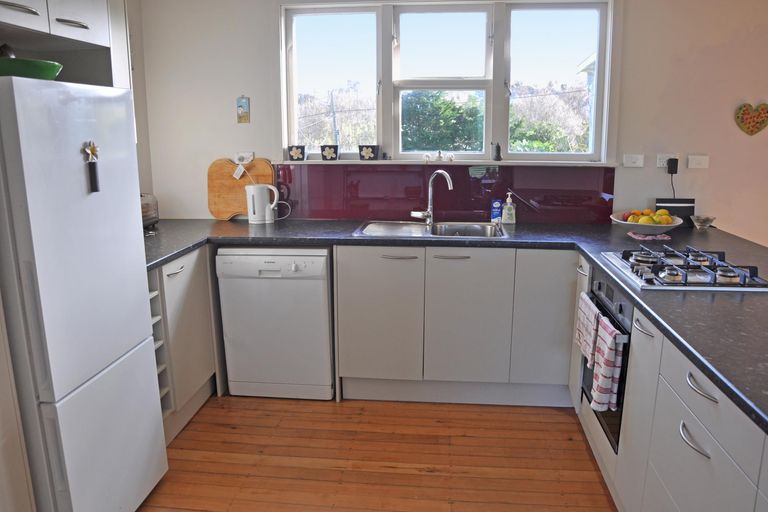 Photo of property in 38 Bickerstaffe Road, Maungaturoto, 0520