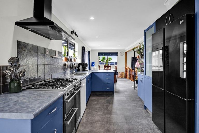 Photo of property in 22 Fantham Street, Hawera, 4610